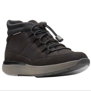 Waterproof Boots 🥾 By Clarks